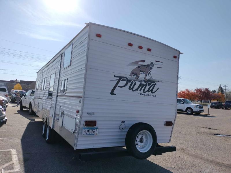 2007 PALOMINO BY FOREST RIVER Puma 32' Bumper Pull Camper