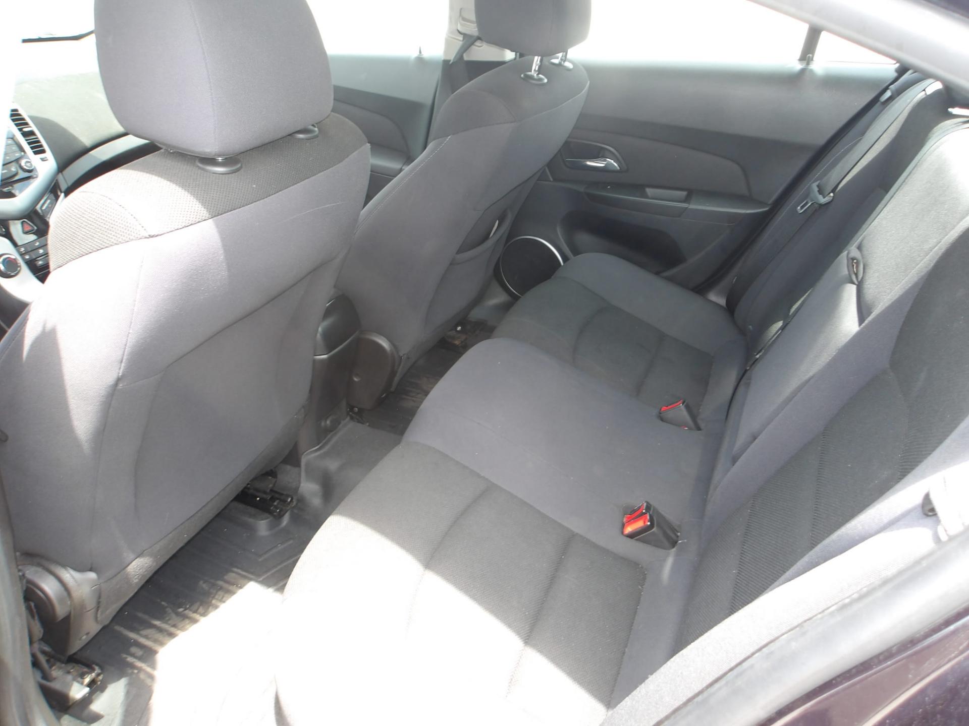 D6 - 2014 Chevrolet Cruze 1LT