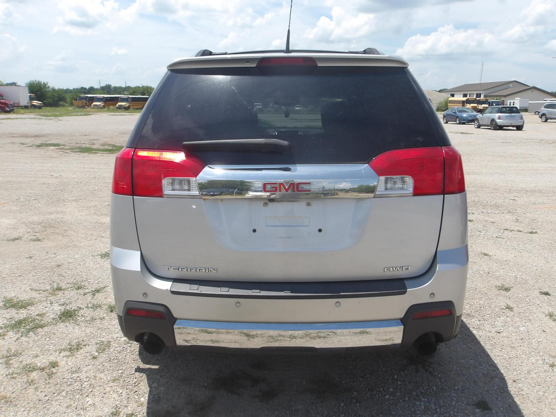 D7 - 2010 GMC Terrain SLT-2