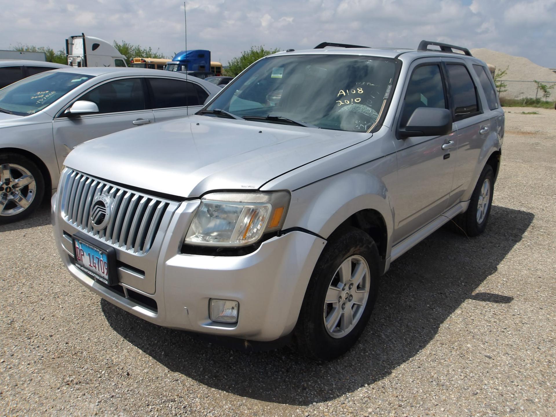 A108 - 2010 Mercury mariner Luxury *** Repo ***