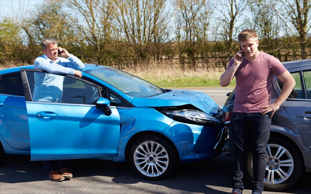 Bloomington Collision Center specializes in professional auto body and frame repairs. 