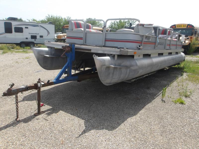 T19 - 1987 Sweetwater pontoon