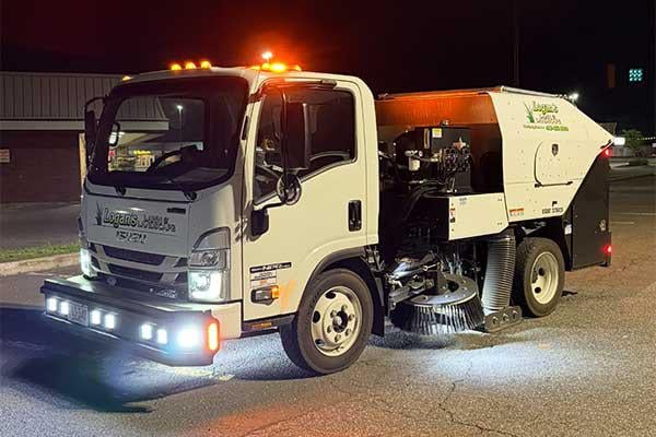Reliable Parking Lot Sweeping for a Cleaner, Safer Property