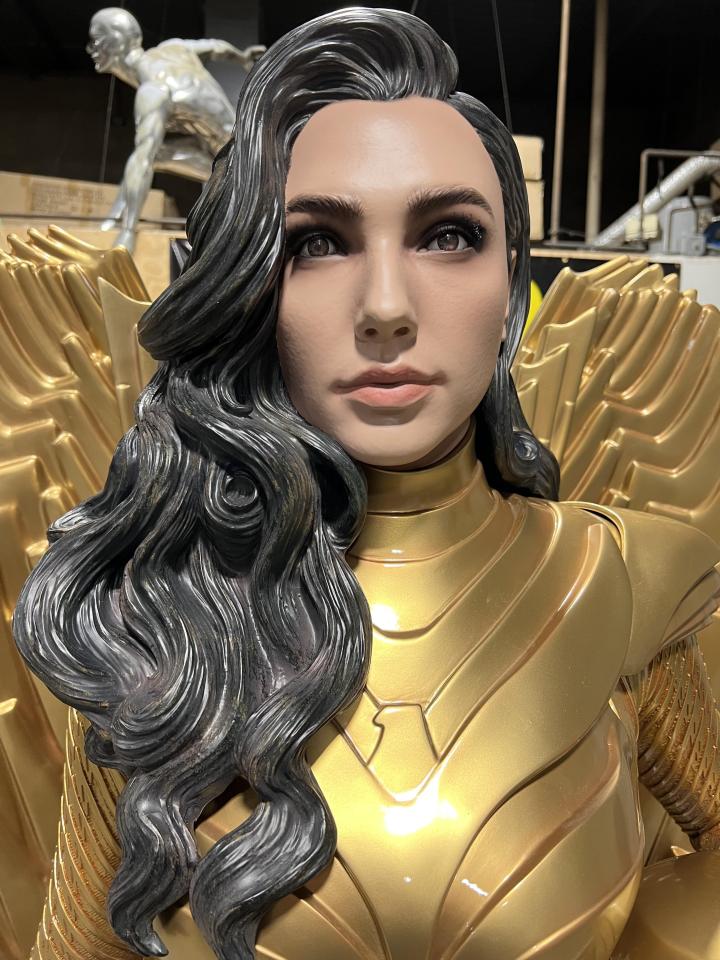 Wonderwoman 1984 Life Size Statue