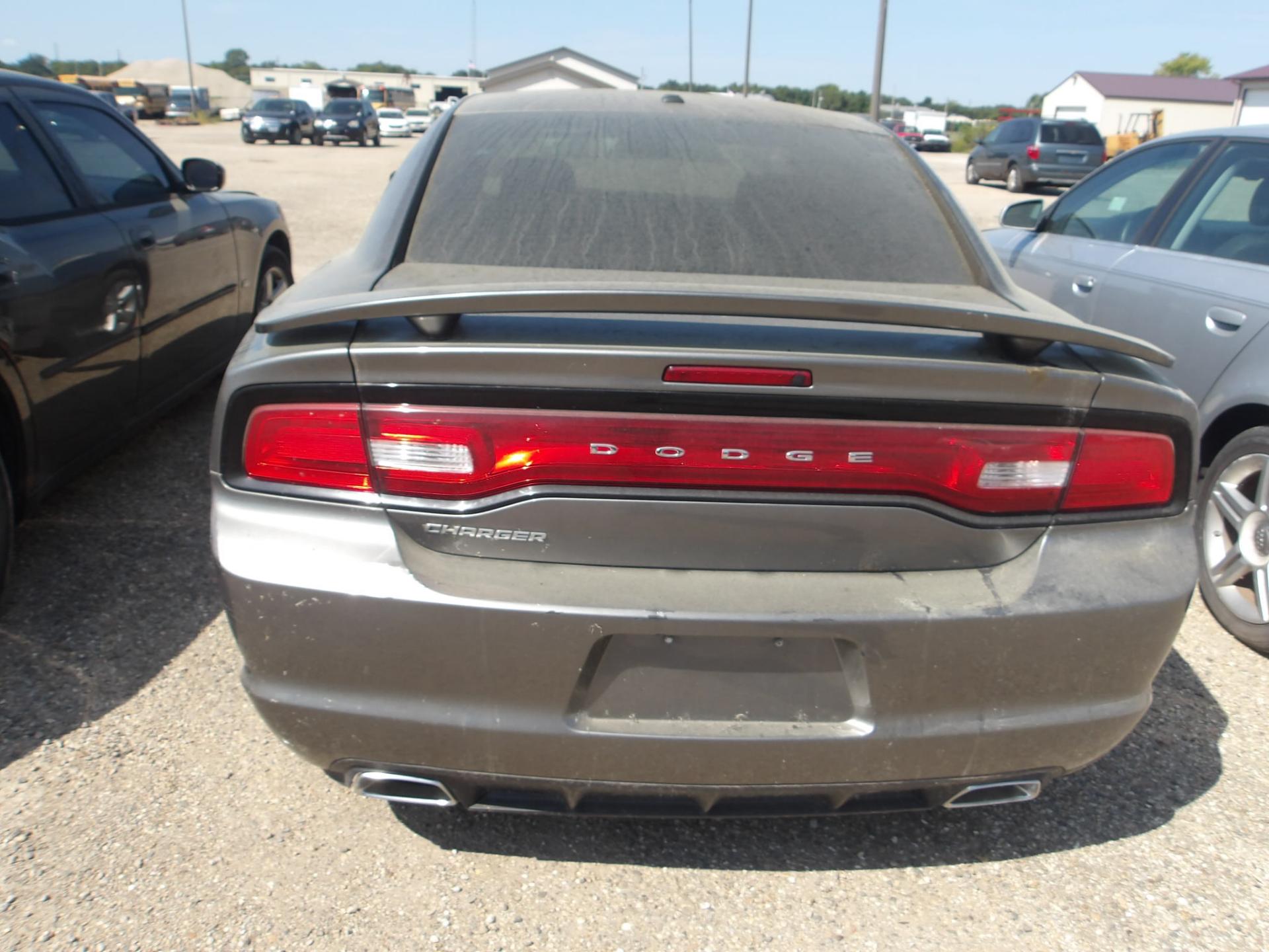 D5 - 2012 Dodge Charger SE