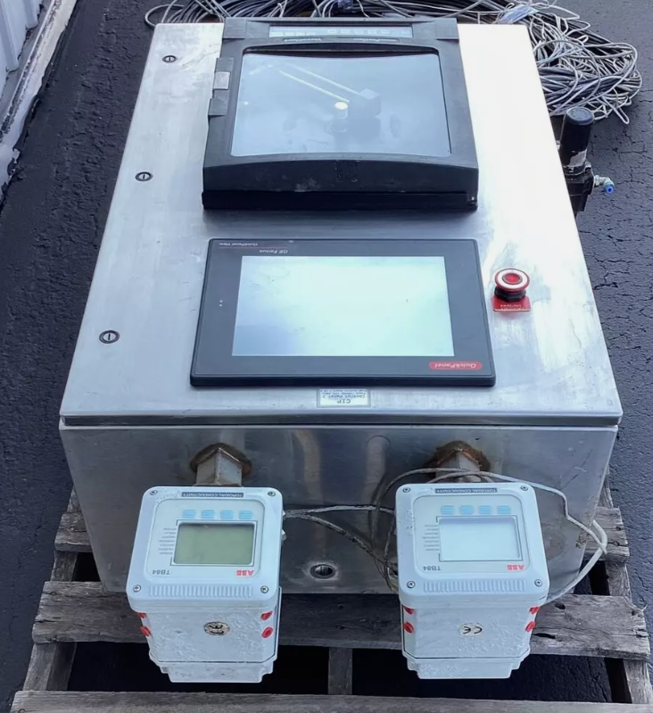 Partlow Versa Chart Circular Chart Recorder with GE Fanuc HMI ES1222 & ABB TB84 Conductivity Analyzers