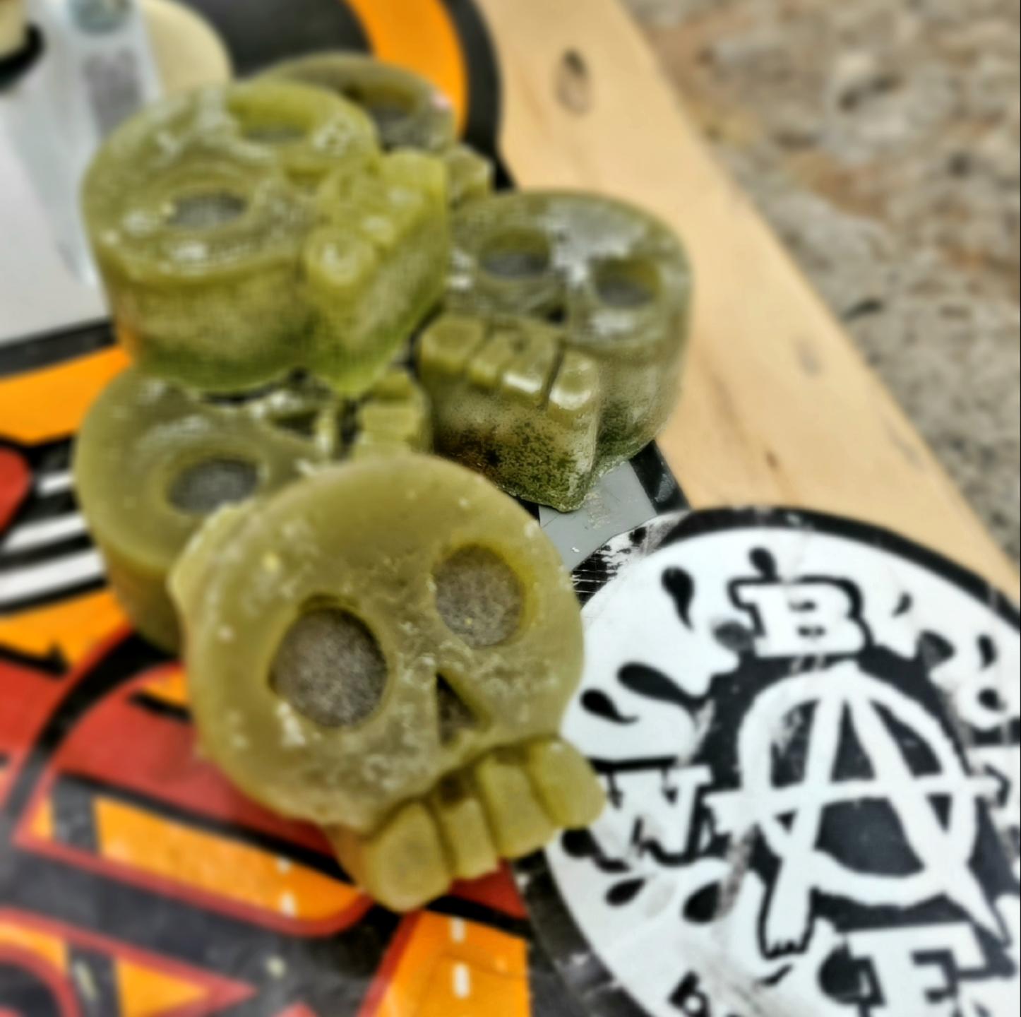 SKATE WAX POCKET SKULLS