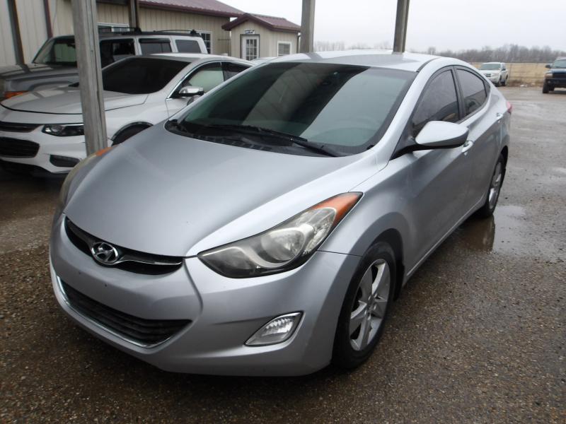 A27 - 2013 Hyundai Elantra SE