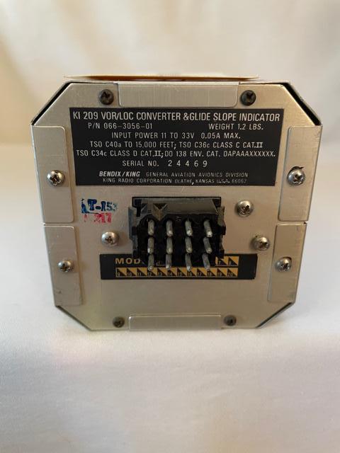 Bendix-King KI 209 Glide Slope/Localizer Course Indicator. 14 Volt. Used.