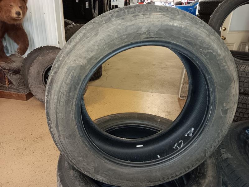 235/55R19 Kumho Crugen HP71 Tires Set of 4