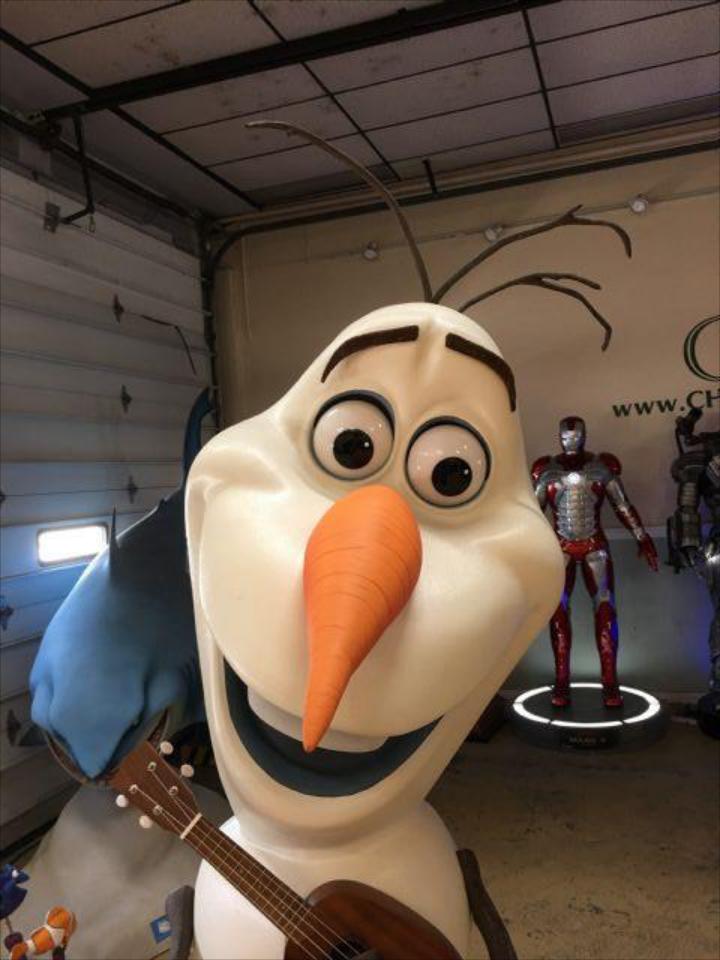 Life Size Disney Frozen Olaf SUPER RARE!!!