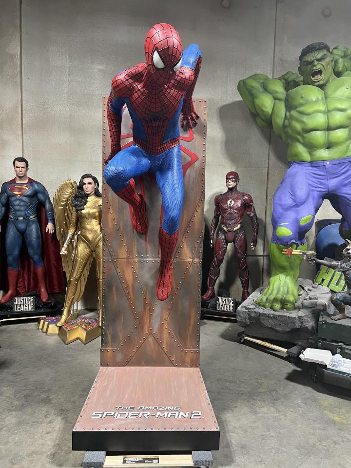 Life Size Marvel Amazing Spiderman 2 with Background Wall