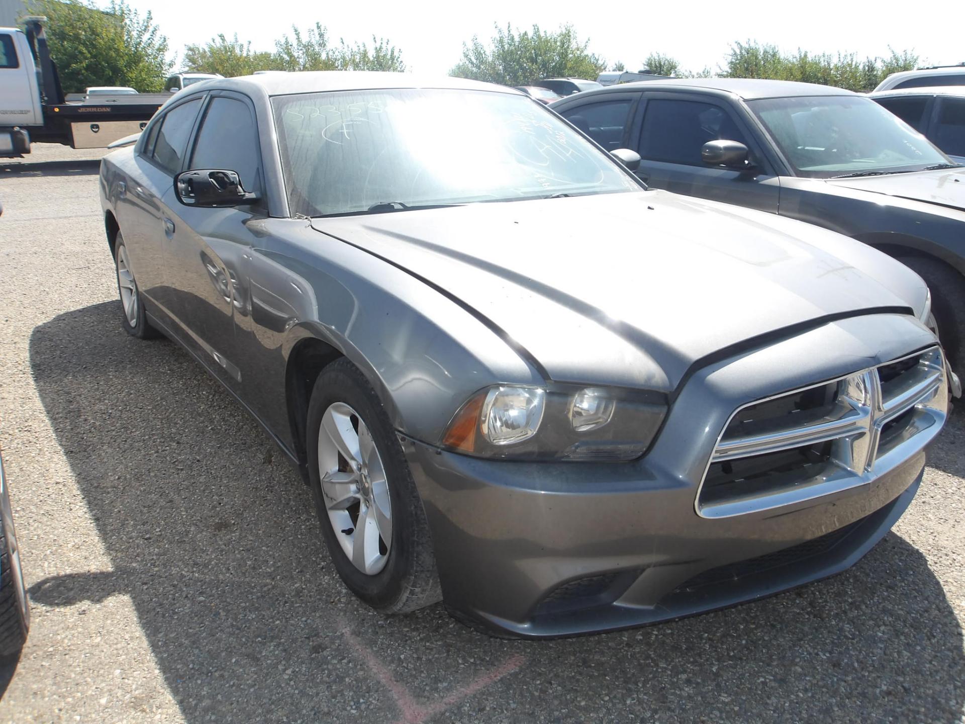D5 - 2012 Dodge Charger SE