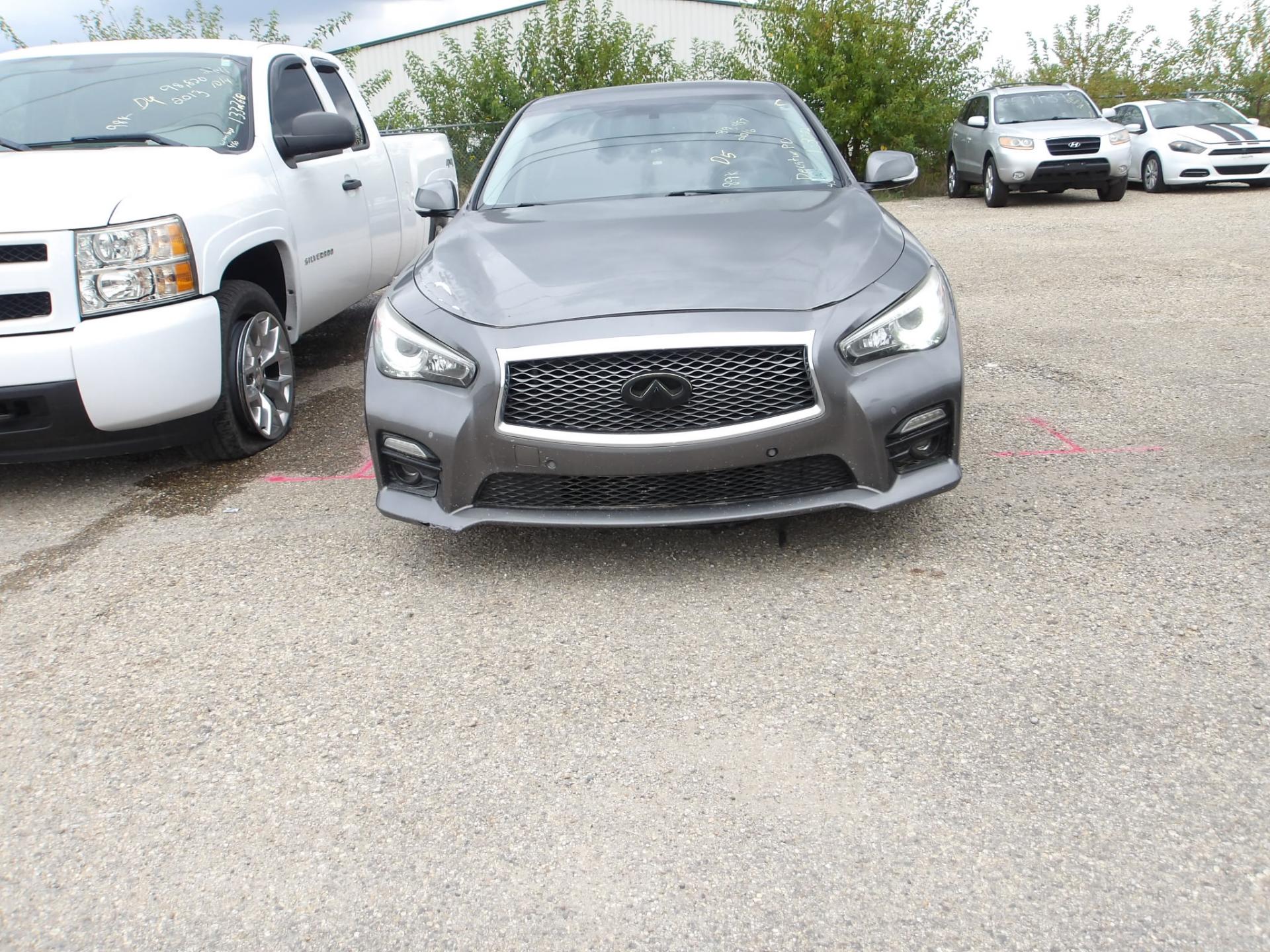 D41 - 2016 INIFINTI Q50