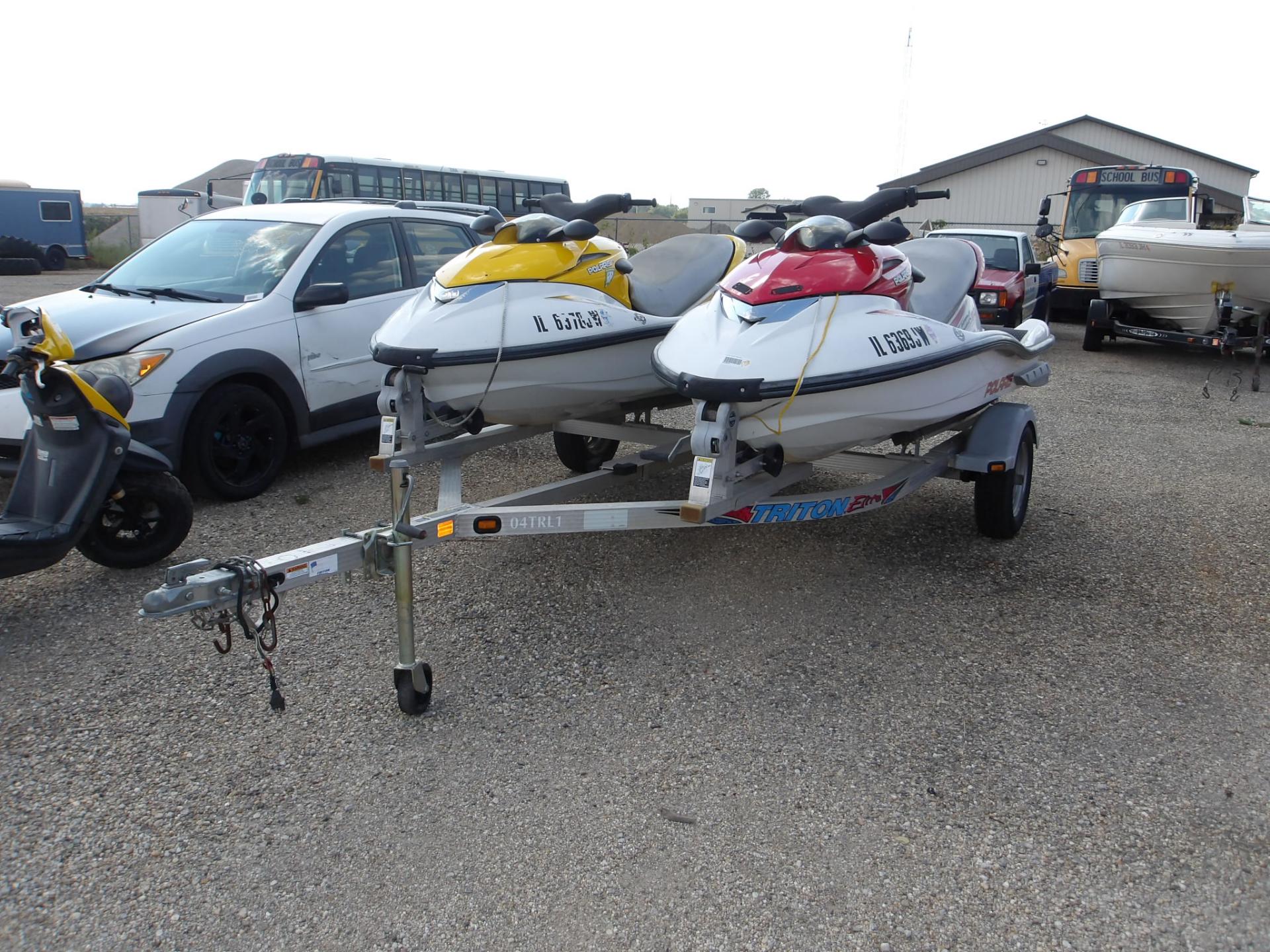 T31- 2004 Polaris Jet Skis