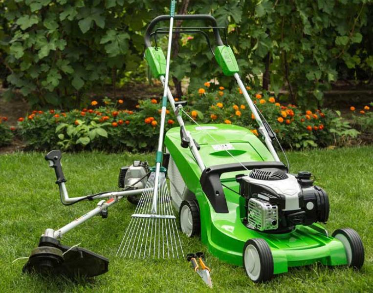 Lawn Mowing Service (Weekly/Bi-Weekly)