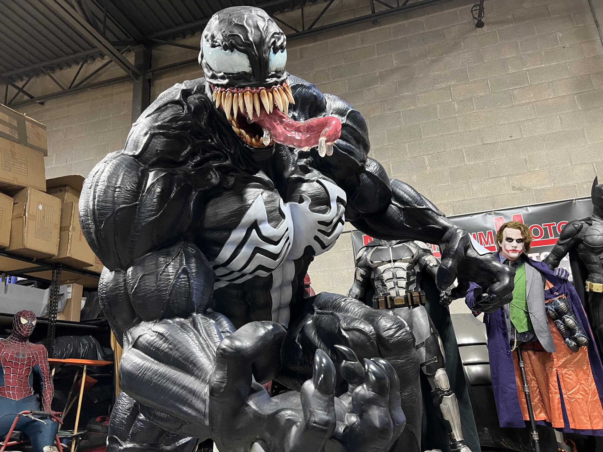 Marvel Beast Kingdom Venom