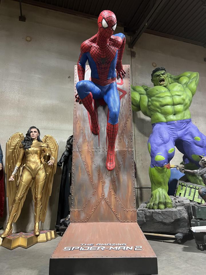 Life Size Marvel Amazing Spiderman 2 with Background Wall