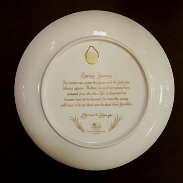 HUTSCHENREUTHER GERMANY WALL PLATE RELIEF