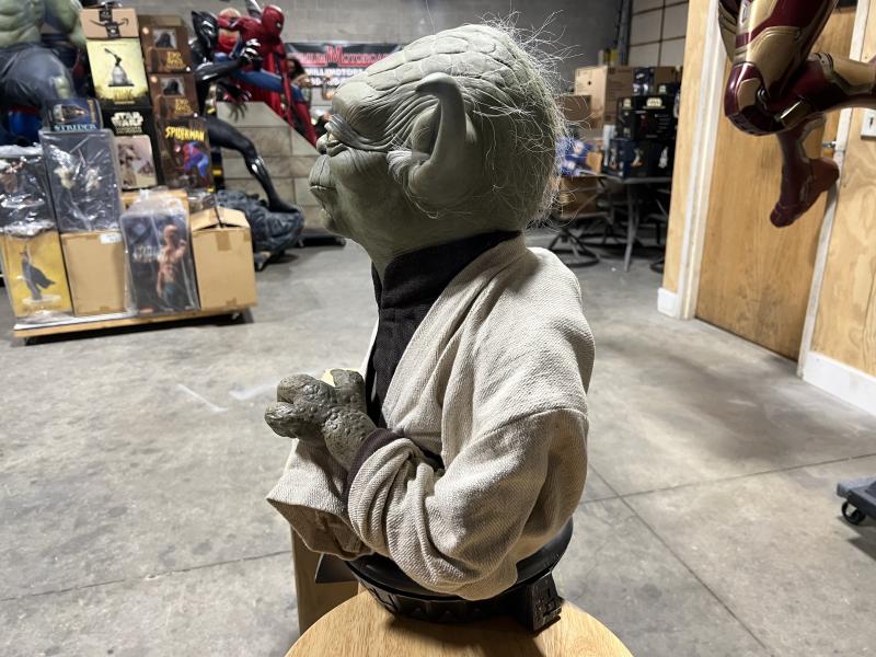 Life Size Sideshow Star Wars Yoda Bust