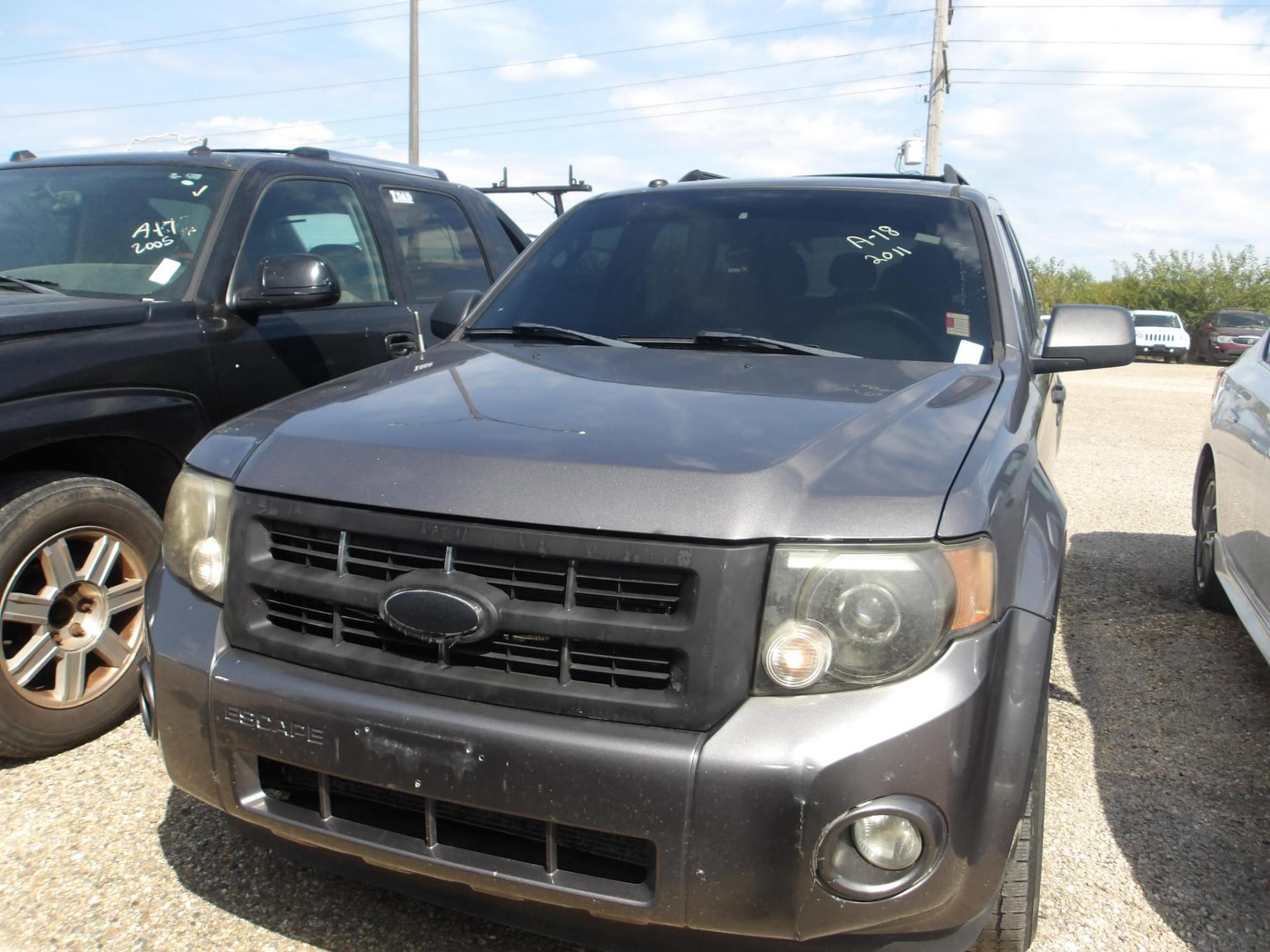 A18- 2011 FORD ESCAPE XLT