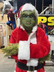 How the Grinch Stole Christmas Statue