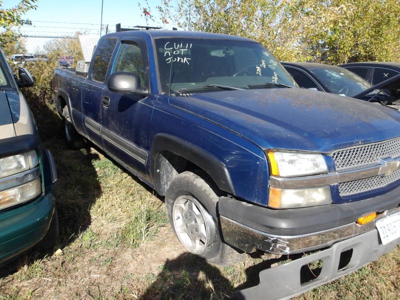 D281 2004 CHEVROLET SILVERADO