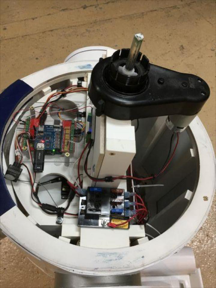 Life Size Star Wars Remote Controlled R2D2