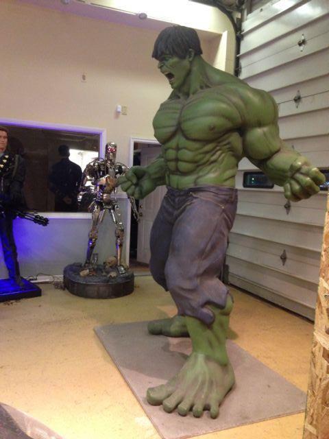 Life Size 2008 Movie Incredible Hulk Theater Display