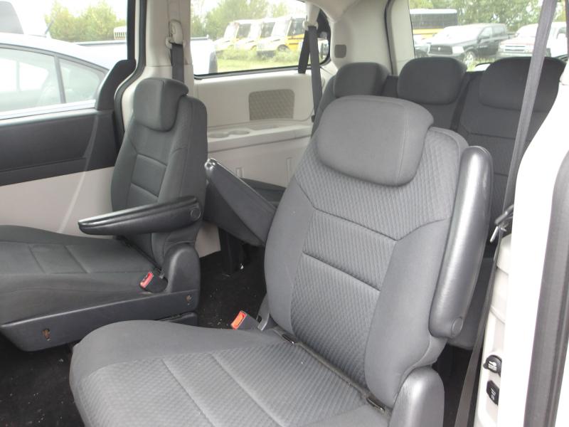 D33 - 2010 Dodge Grand Caravan SXT