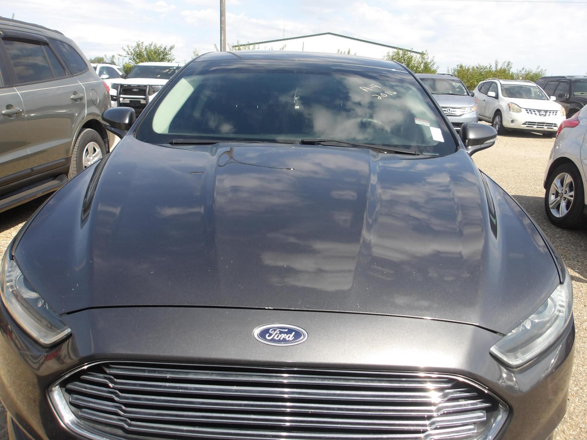 A4- 2016 FORD FUSION SE