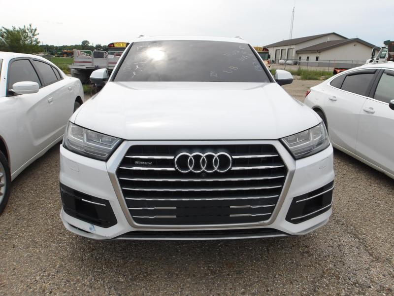 D13 - 2019 Audi Q7 Premium Plus