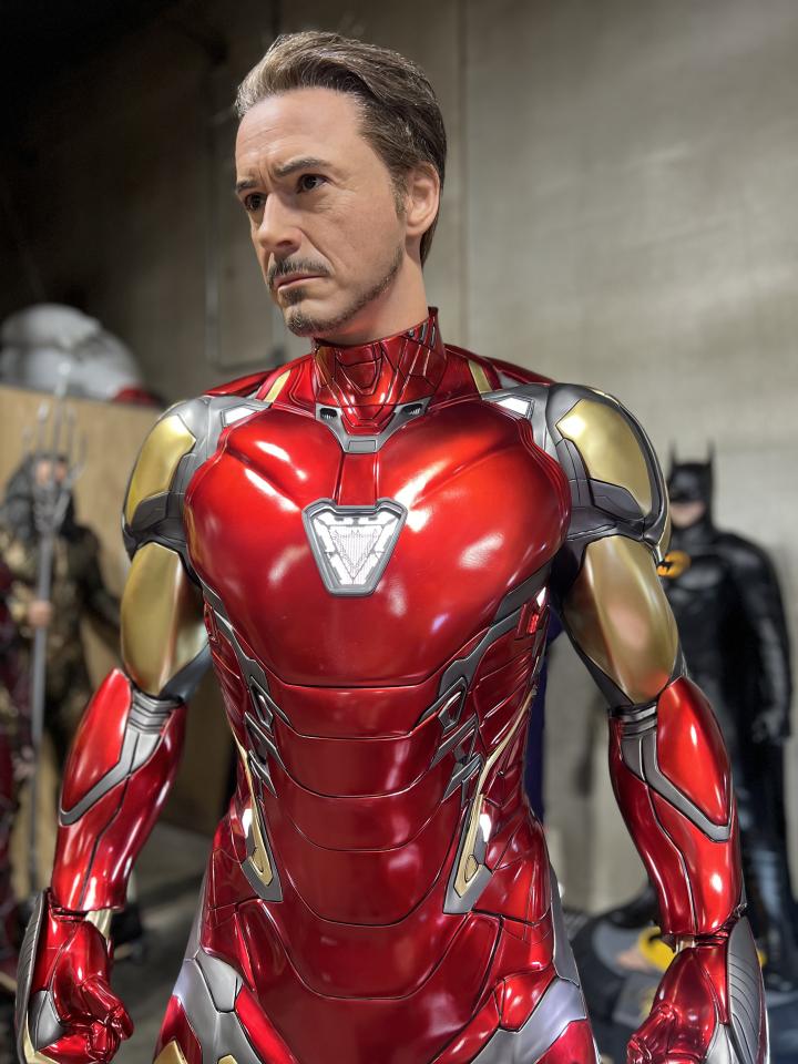 Avengers End Game Tony Stark with Interchangeable Heads