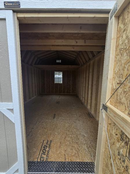 🔥10% OFF - SAVE $547 - 10x16 LOFTED BARN - $4,923 OR $194 DOWN & $194/MO - FREE DELIVERY & BLOCKS (50 miles)