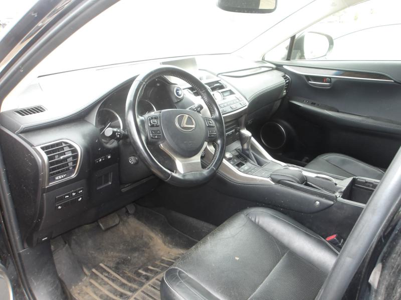 D24 - 2017 Lexus NX 300H