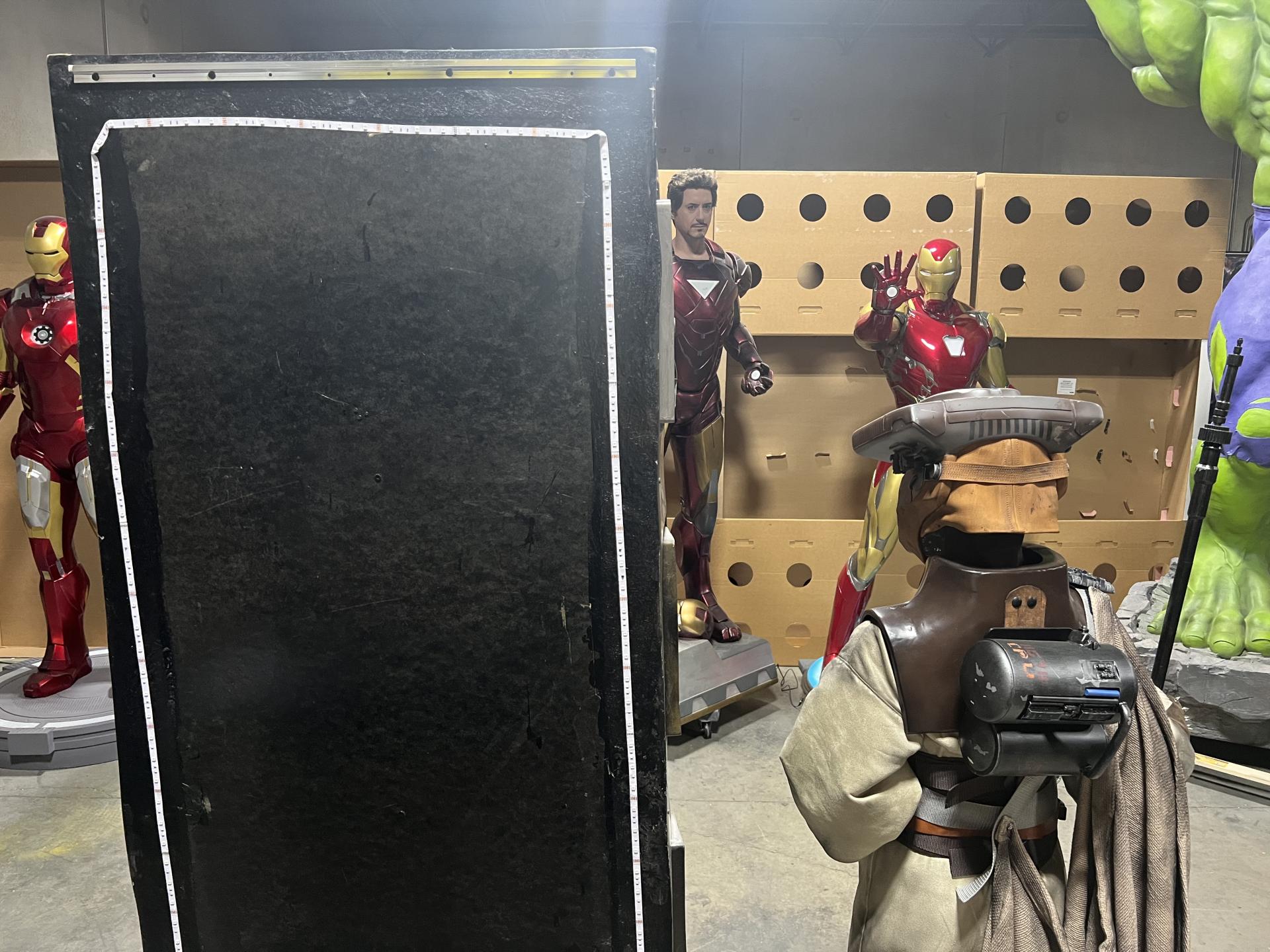 Star Wars Return of the Jedi Princess Leia Boushh and Han Solo In Carbonite