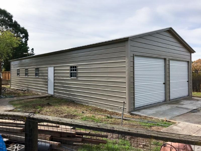 24x61x10 Metal Garage