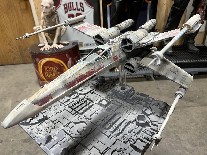 ICONS Star Wars Studio Scale X Wing Fighter