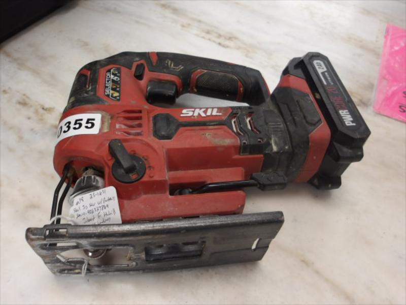 355  SKIL SAW W/BATTERY