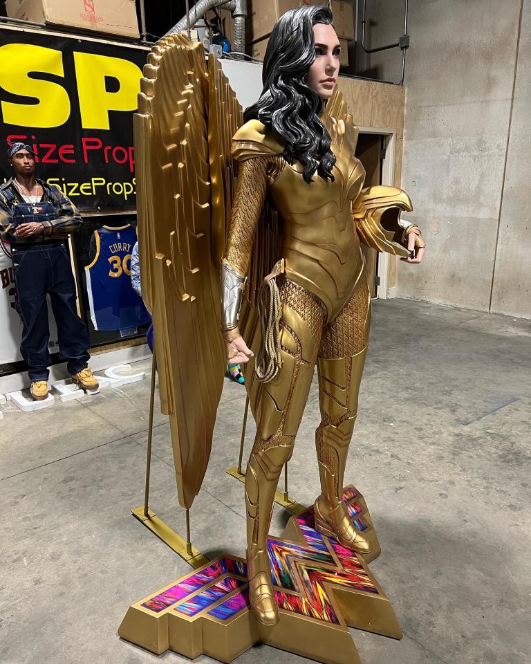 Wonderwoman 1984 Life Size Statue