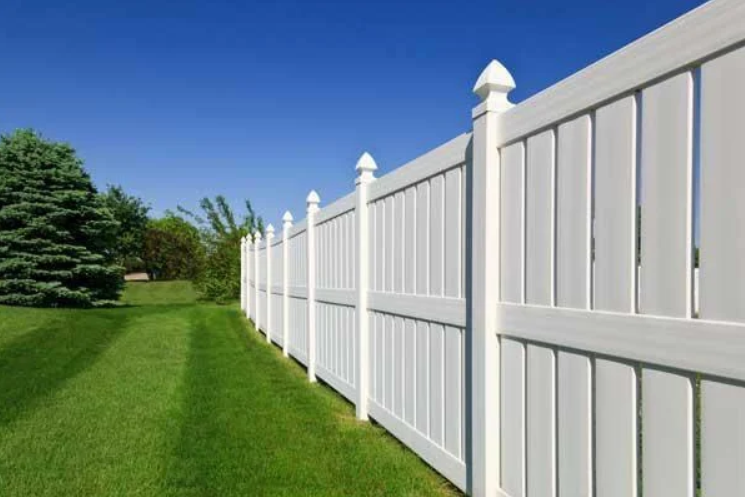 Vinyl Fence Cleaning