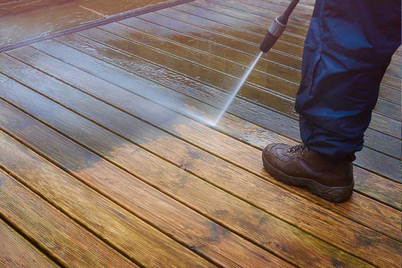 Wood Deck & Fence Restoration