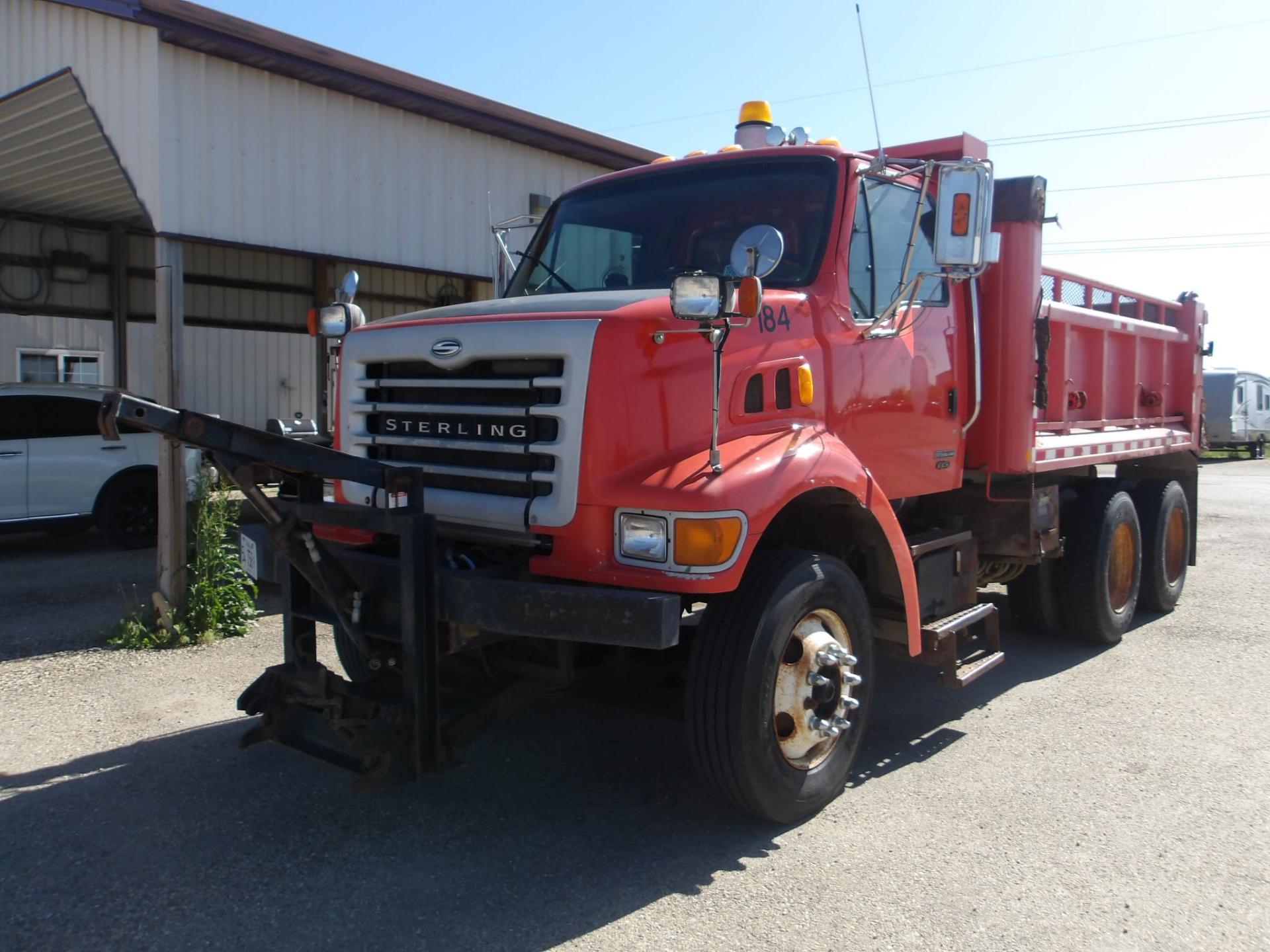 T10 - 2003 Sterling L7500