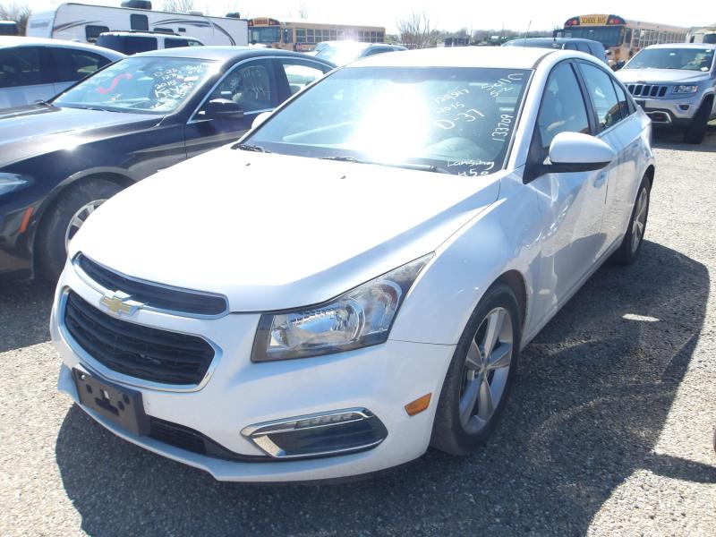 D37 - 2015 Chevrolet Cruze 2LT