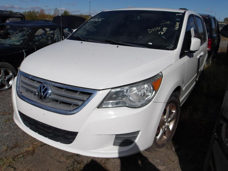 D156 2011 VOLKSWAGEN ROUTAN MEDIUM