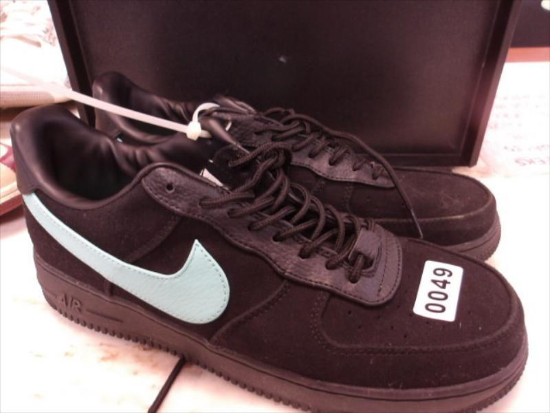 49 - Nike sz 11