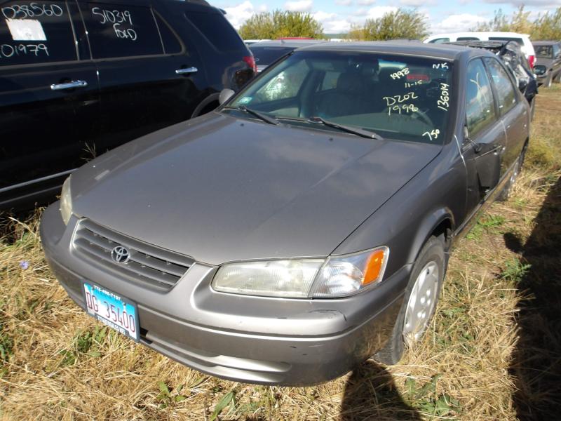 D202 1998 TOYOTA CAMRY
