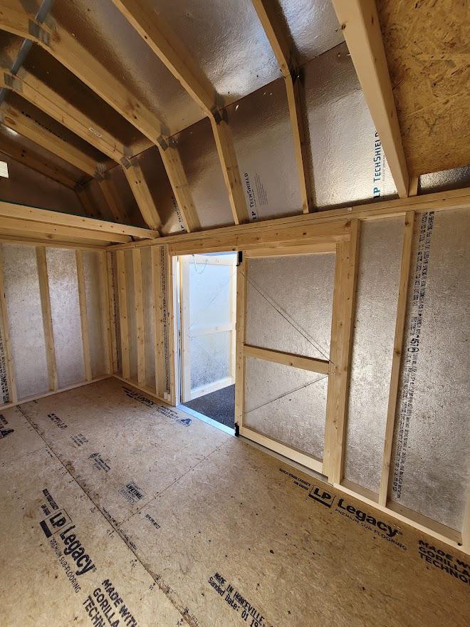 8X16 LOFTED BARN W / U-LOFT