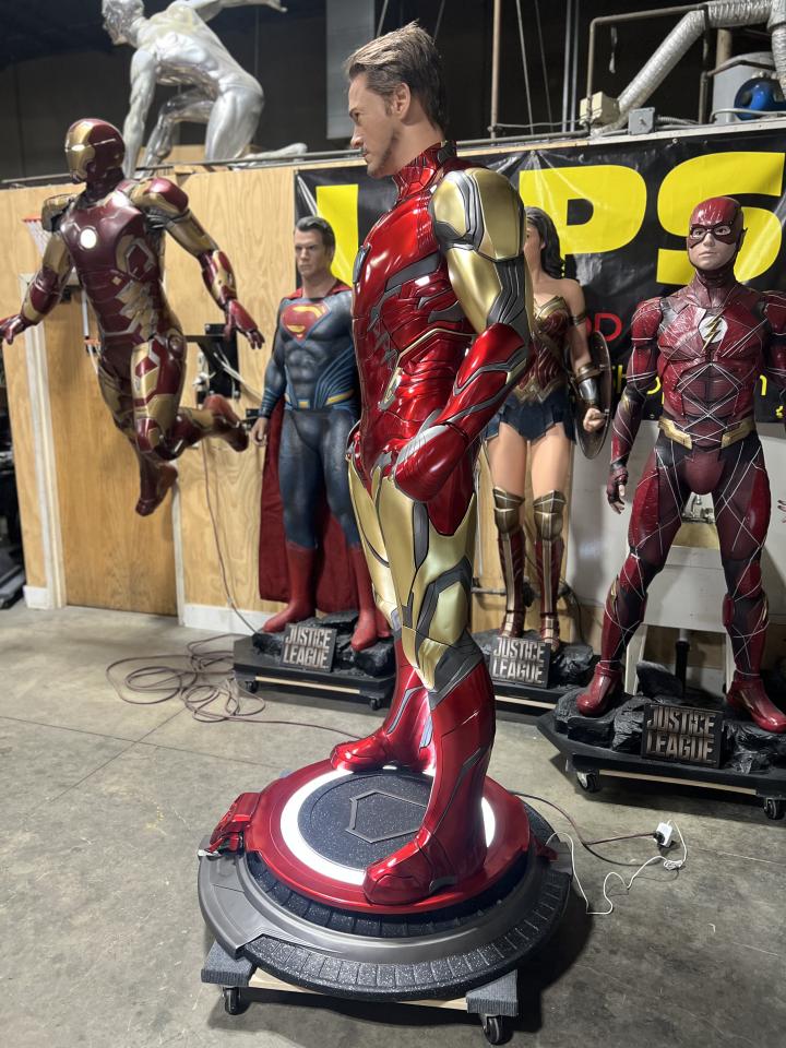 Avengers End Game Tony Stark with Interchangeable Heads