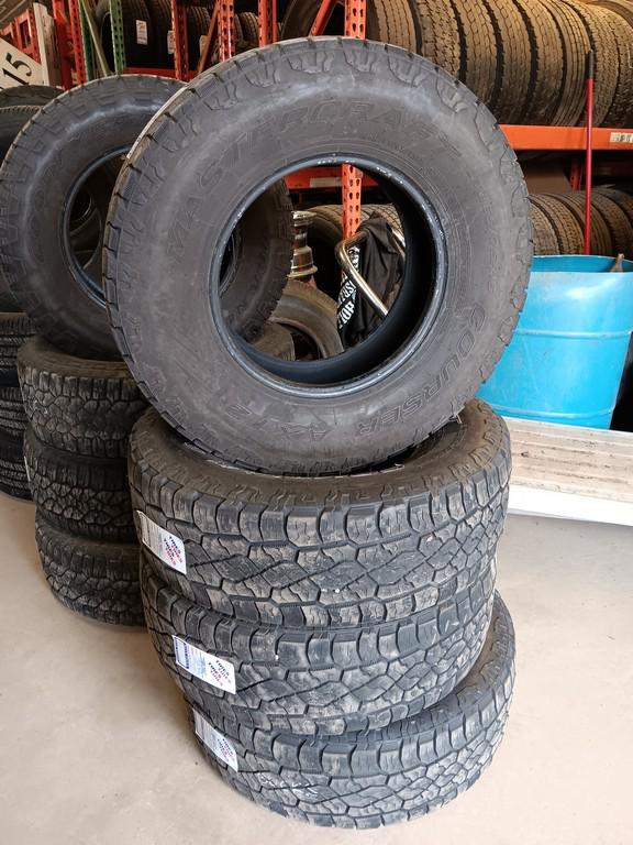 LT265/75R16 Mastercraft Couser AXT2 Tires Set of 4